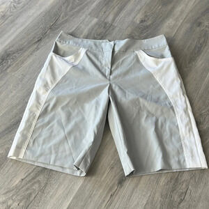 IZOD golf shorts size 10  NWT